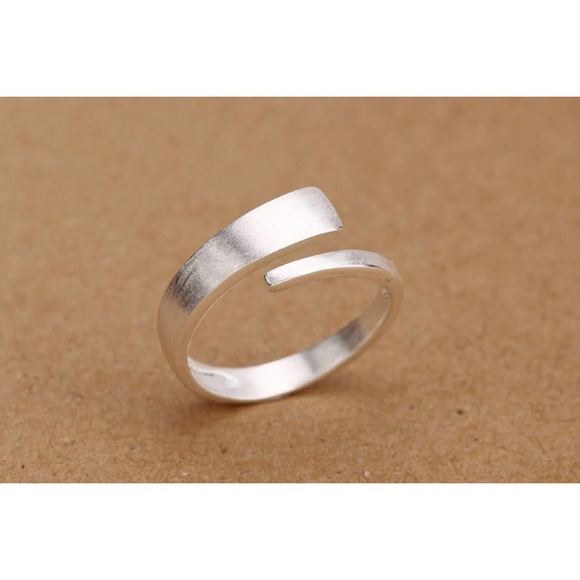 Silver Color Progressive Ring - Picture 2 of 4